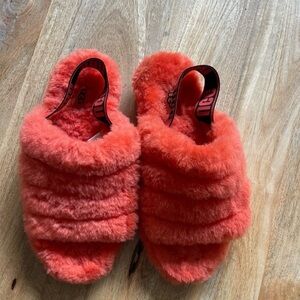 UGG Women’s Fluffy Orange Slippers